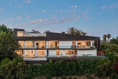 Une maison LA conçue par Zoltan Pali sur les listes de route 1101 Stradella pour 14 millions de dollars