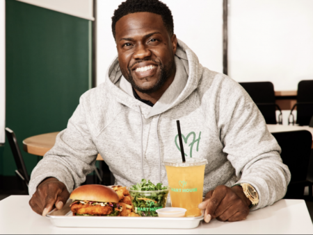 Le comédien Kevin Hart est sérieux au sujet de sa maison Hart Le comédien Kevin Hart est sérieux au sujet de sa maison Hart