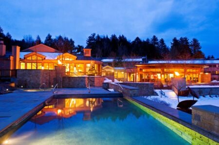 Ce complexe de luxe du Vermont offre l'échauffement hivernal parfait