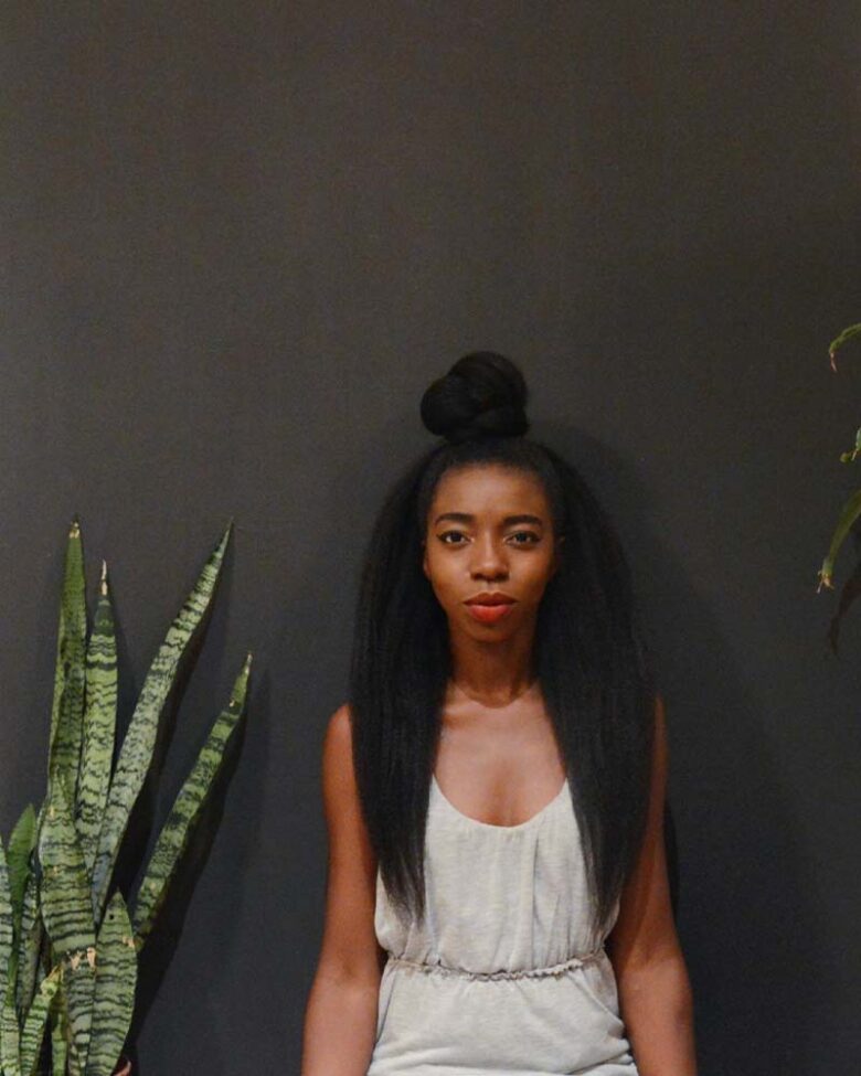 coiffures filles noires à moitié haut noeud - Luxe Digital