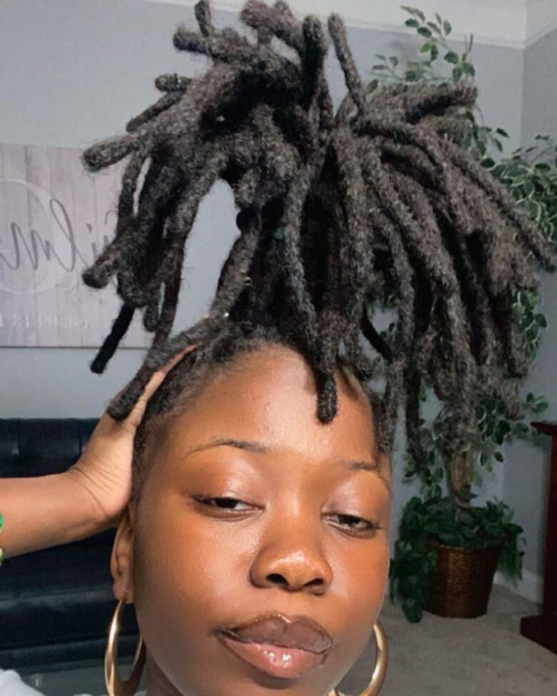 femmes dreadlock coiffures palmier dread queue de cheval - Luxe Digital