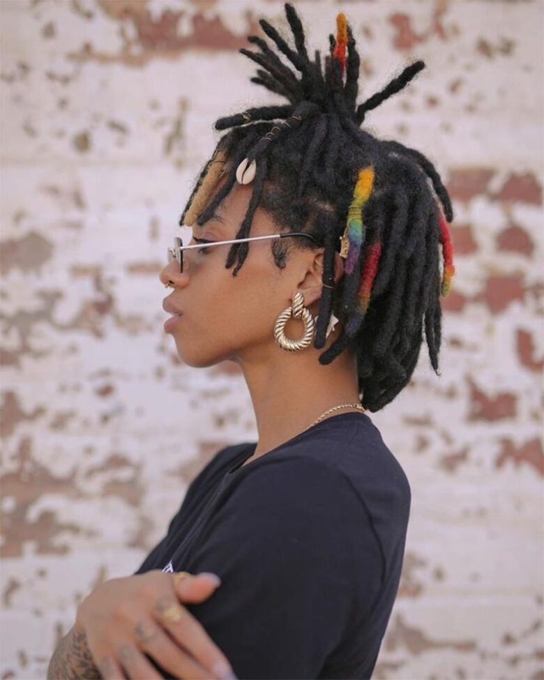 coiffures dreadlocks femmes demi-up dreads afro - Luxe Digital