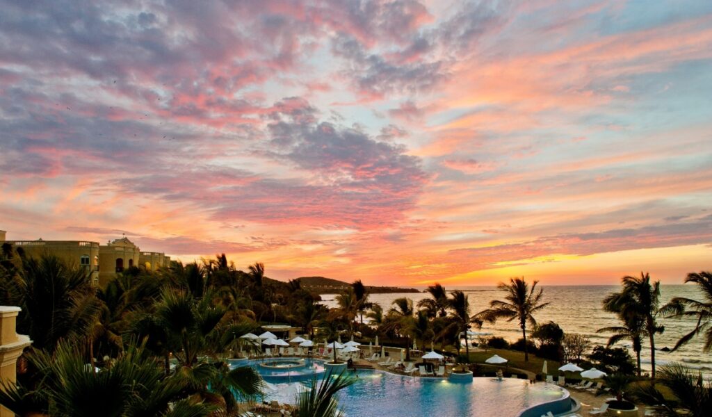 La grande éclipse mexicaine de Pueblo Bonito Mazatlan