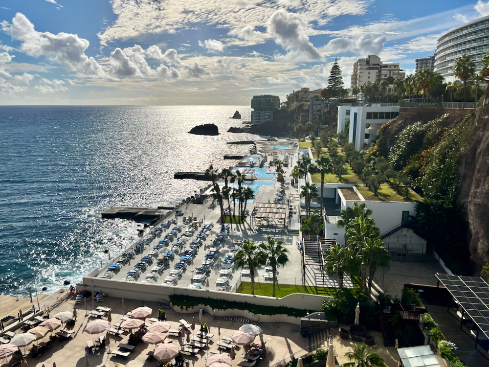 Les Suites At The Cliff Bay à Madère portent bien leur nom