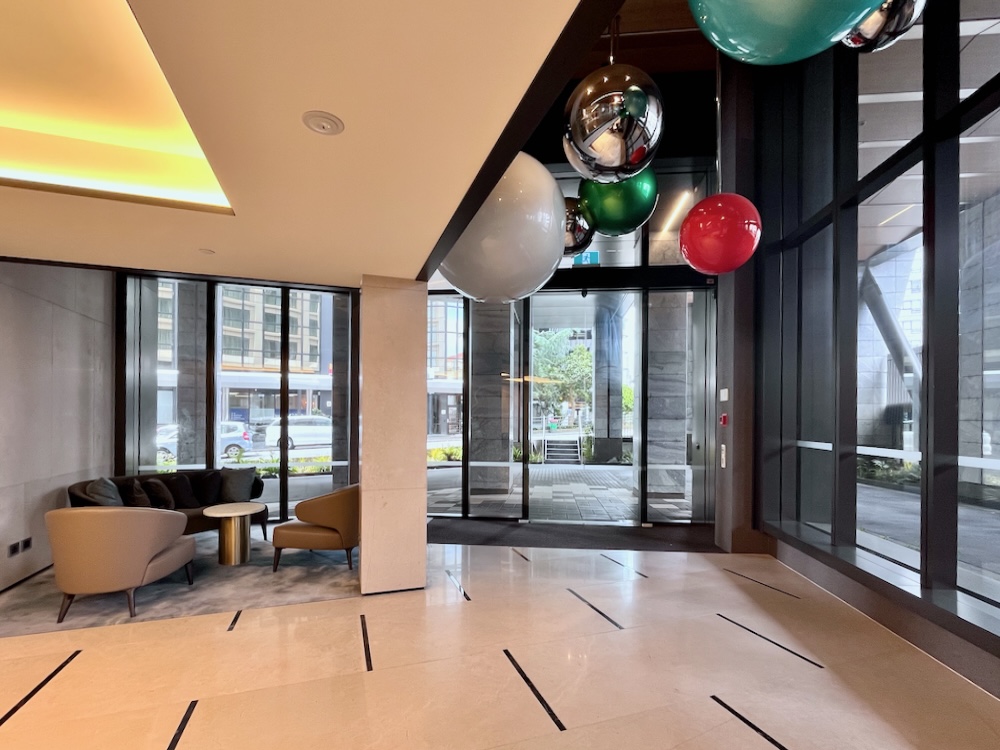 L'élégant hôtel Cordis d'Auckland offre une vue panoramique sur la ville