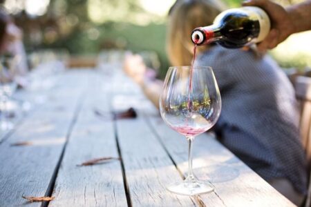 Ce que les sommeliers suggèrent pour les barbecues dans la cour