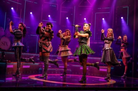 Six The Musical: Long May Henry VIII's Queens gouverne le West End