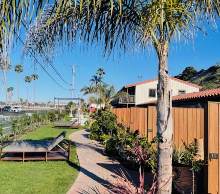 Les nouveaux hôtels de Boutique de Dana Point, le lieu de restauration et l'excursion des dauphins