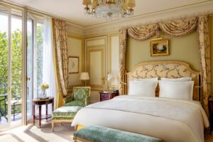 Luxe à la française : les suites du Ritz Paris, un héritage intemporel Luxe à la française : les suites du Ritz Paris, un héritage intemporel
