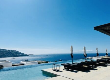 Kalesma Mykonos: Là où le luxe tranquille rencontre l'âme vibrante de l'île