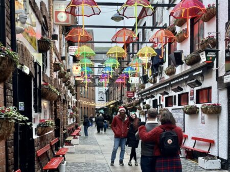 Une ambiance vivante et une culture riche augmente la popularité de Belfast