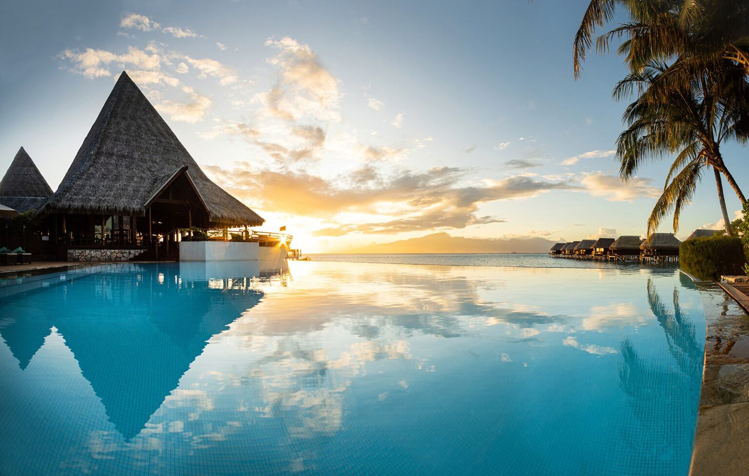 Chase the Sun: Luxury & Wellness Aide en Polynésie française à Sofitel Kia Ora Morea