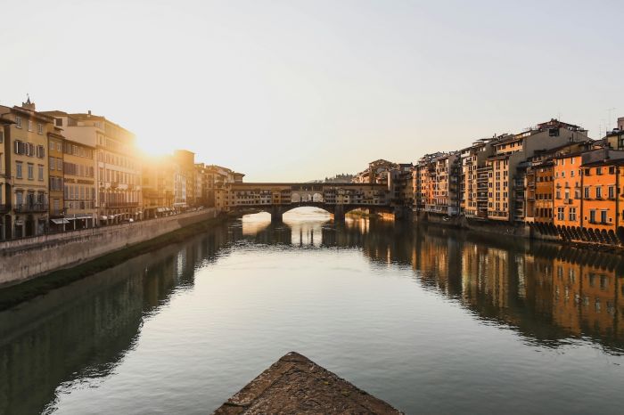 Hour d'or sur l'Arno: une soirée florentine avec l'hôtel Savoy & Cassetti