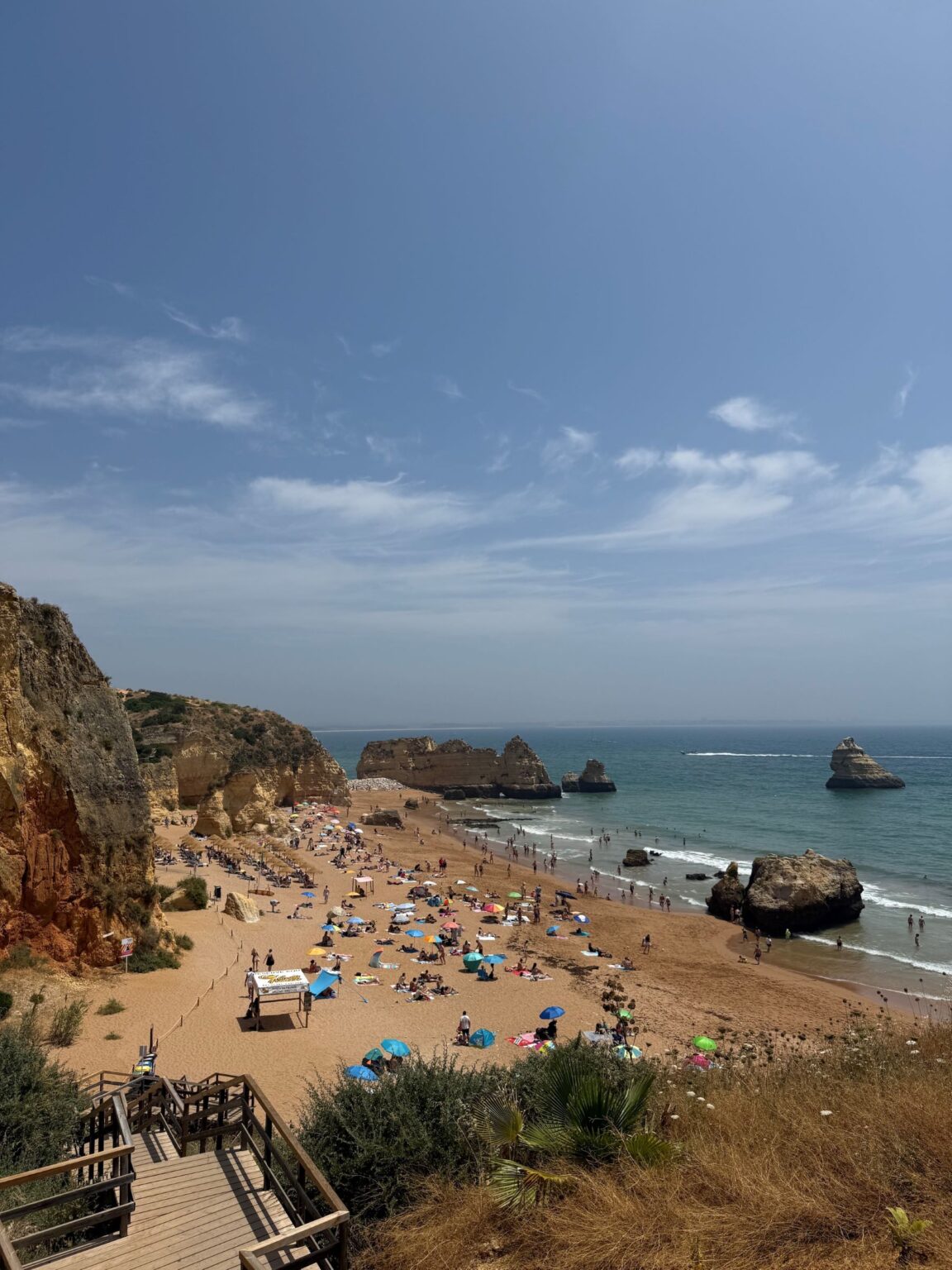 La côte du Portugal Algarve avec les enfants: Détendez-vous et explorez avec ces conseils