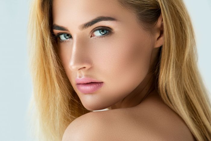 The Bold Brow Blueprint: Votre guide ultime des sourcils impeccables