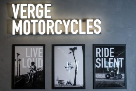 Verge Motorcycles ouvre une nouvelle salle d'exposition à l'intérieur de vélo Shed Moto Co Los Angeles Verge Motorcycles ouvre une nouvelle salle d'exposition à l'intérieur de vélo Shed Moto Co Los Angeles