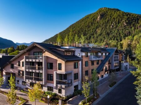 W Aspen: le lancement ultime pour l'été dans les Rocheuses