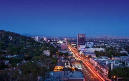 West Hollywood: petite ville, grande scène