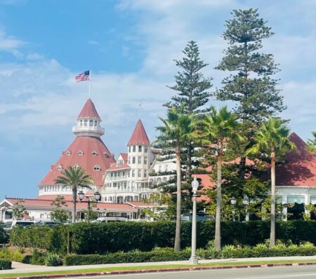 Découvrir un charme intemporel à l'hôtel rénové del Coronado