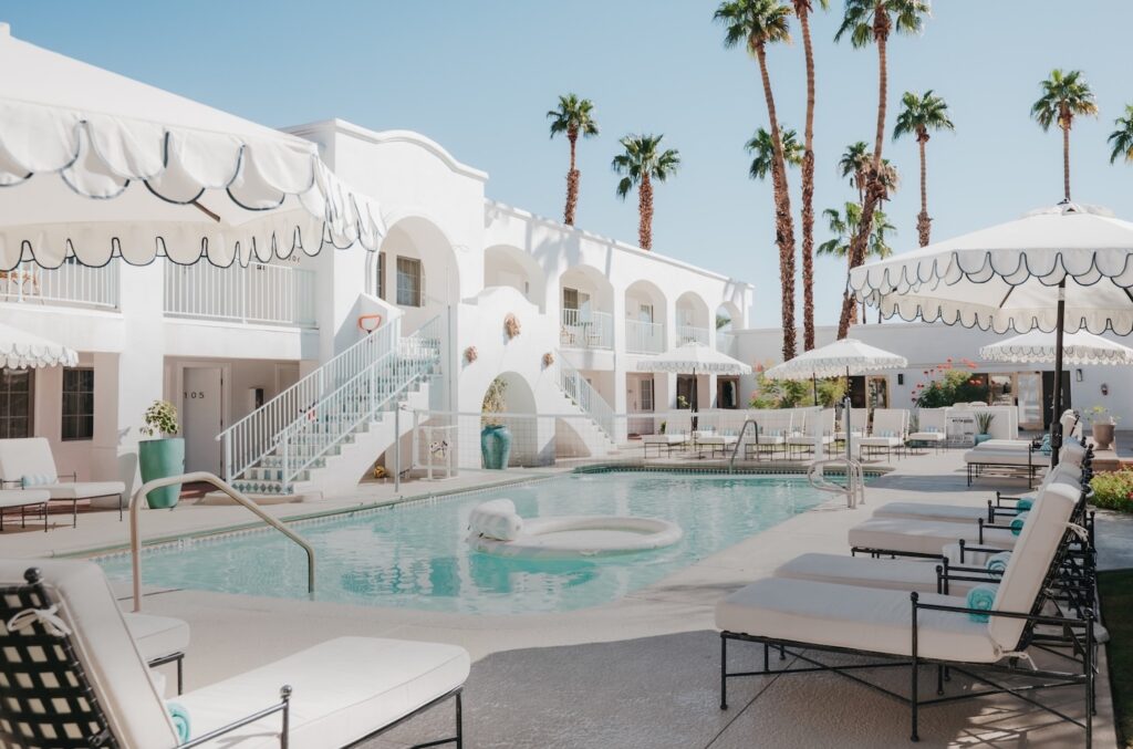 Casa Palma Hotel & Bungalows : une nouvelle ère de glamour à Palm Springs