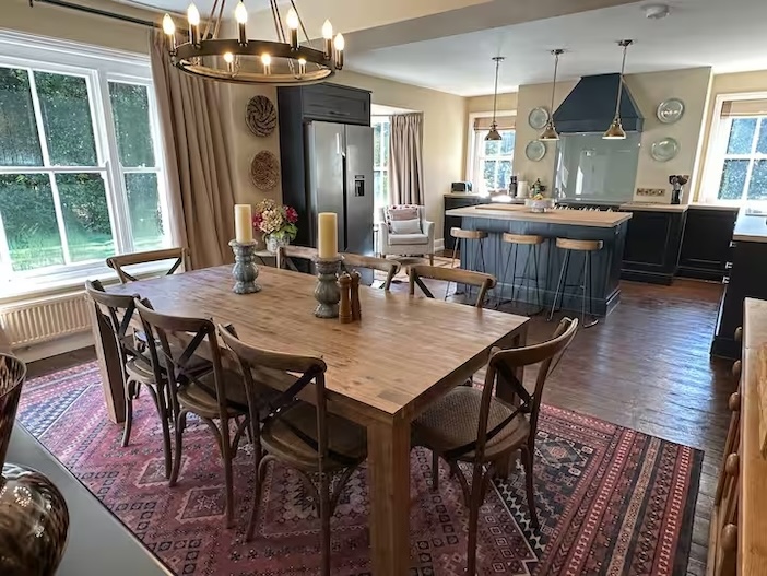 Home From Home: A Christmas Special – Park Cottage, Somerley