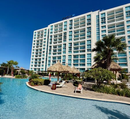 Radisson Blu Aruba est spacieux, élégant et à quelques pas du sable