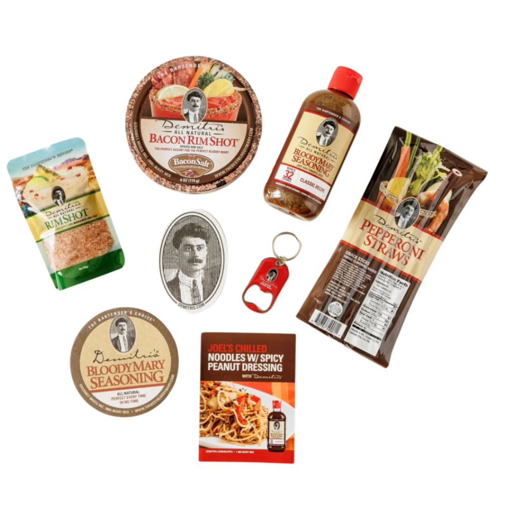 Une variété de produits liés au Bloody Mary, notamment des assaisonnements, du rimshot, des pailles de pepperoni et une fiche de recette.