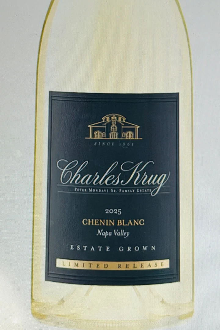 Bouteille de vin Chenin Blanc 2025 Charles Krug à édition limitée de Napa Valley, avec une étiquette détaillée.